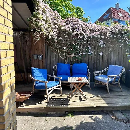 Willa Family House With 3 Bedrooms, Garden & Free Parking *